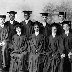 Foto Tell Them We Are Rising: The Story of Black Colleges and Universities