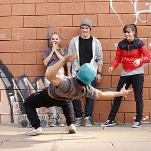 Foto Wild for the Night