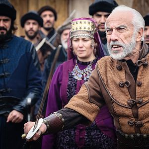 Foto Diriliş Ertuğrul