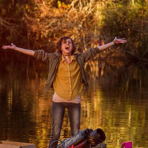 Foto Allisyn Ashley Arm