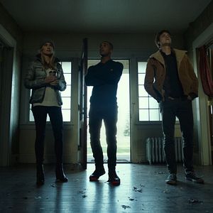 Foto Lucien Laviscount