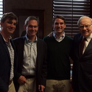 Foto Becoming Warren Buffett