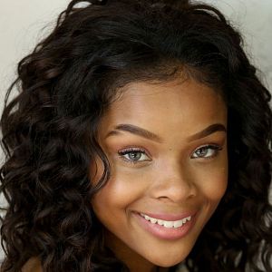 Foto Ajiona Alexus