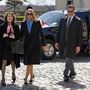 Foto Madam Secretary