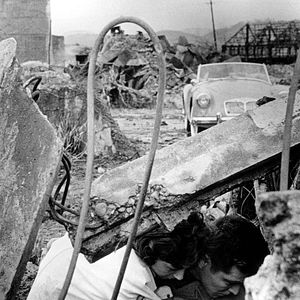 Los canallas duermen en paz - Película 1960
