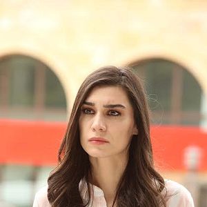 Foto Entre el amor y el odio