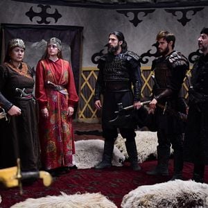 Foto Diriliş Ertuğrul