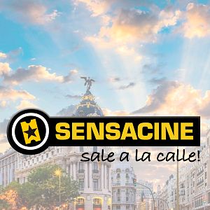 Foto SensaCine sale a la calle