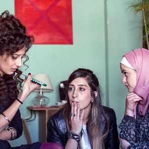 Foto Bar Bahar. Entre dos mundos