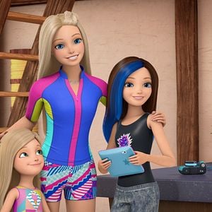 Foto Barbie y los delfines mágicos