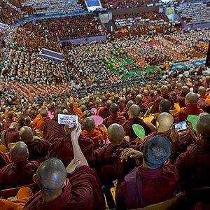 Foto Le Vénérable W.