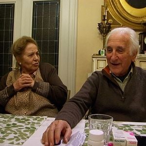 Foto Muchos hijos, un mono y un castillo