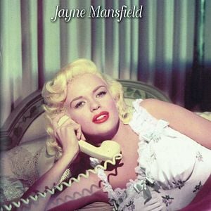 Foto Una rubia en la cumbre