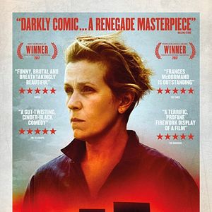 Foto Tres anuncios en las afueras