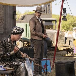 Foto Logan Marshall-Green