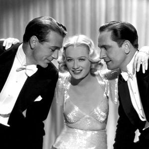 Foto Una mujer para dos