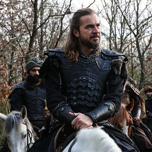 Foto Diriliş Ertuğrul