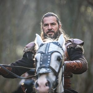 Foto Diriliş Ertuğrul