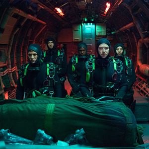 Foto Sullivan Stapleton