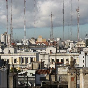 Foto Entre dos orillas