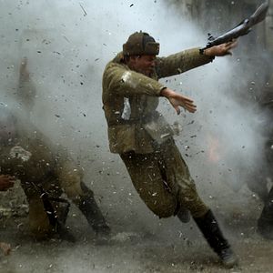 Foto Walking with the Enemy