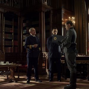 Foto Walking with the Enemy