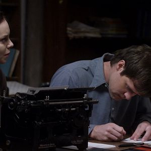 Foto Walking with the Enemy