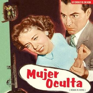 Foto Mujer oculta