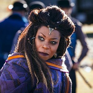 Foto Into the Badlands