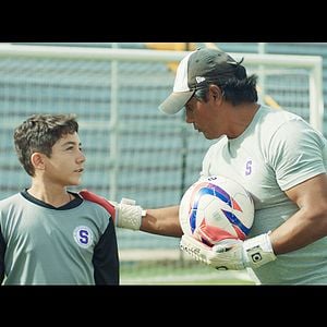 Foto Keylor Navas. Hombre de fe