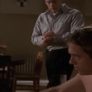 Foto A dos metros bajo tierra