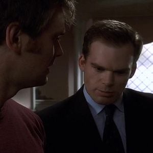 Foto A dos metros bajo tierra