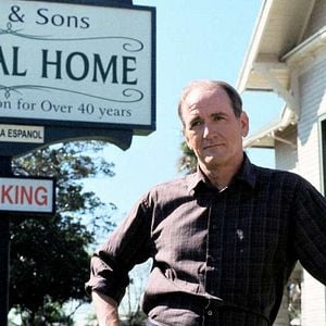 Foto A dos metros bajo tierra