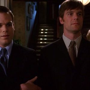 Foto A dos metros bajo tierra