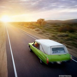 Foto A dos metros bajo tierra