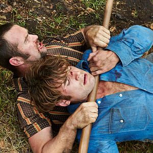 Foto Sullivan Stapleton