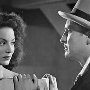 Foto La diosa arrodillada