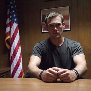 Foto Taylor John Smith