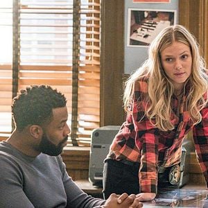 Foto Tracy Spiridakos