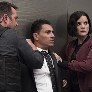 Foto Sullivan Stapleton