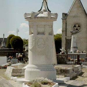 Foto Oscuro Y Lucientes