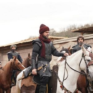 Foto Diriliş Ertuğrul