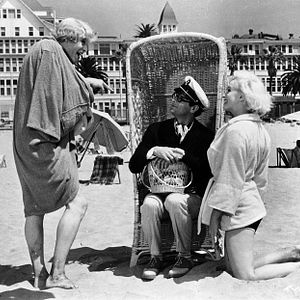 Foto Con faldas y a lo loco