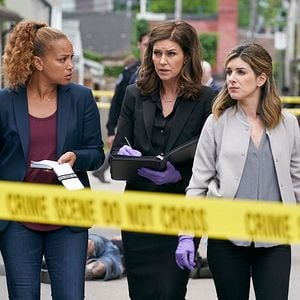 Foto Shenae Grimes-Beech