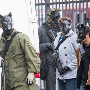 Foto Destroyer. Una mujer herida