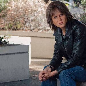 Foto Destroyer. Una mujer herida