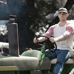 Foto Bless This Mess