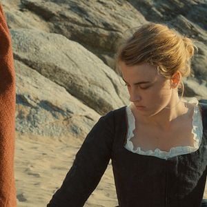 Foto Retrato de una mujer en llamas