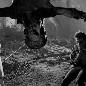 Foto Cenizas y diamantes