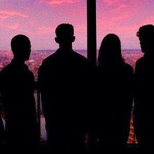 Foto Don't Look Down